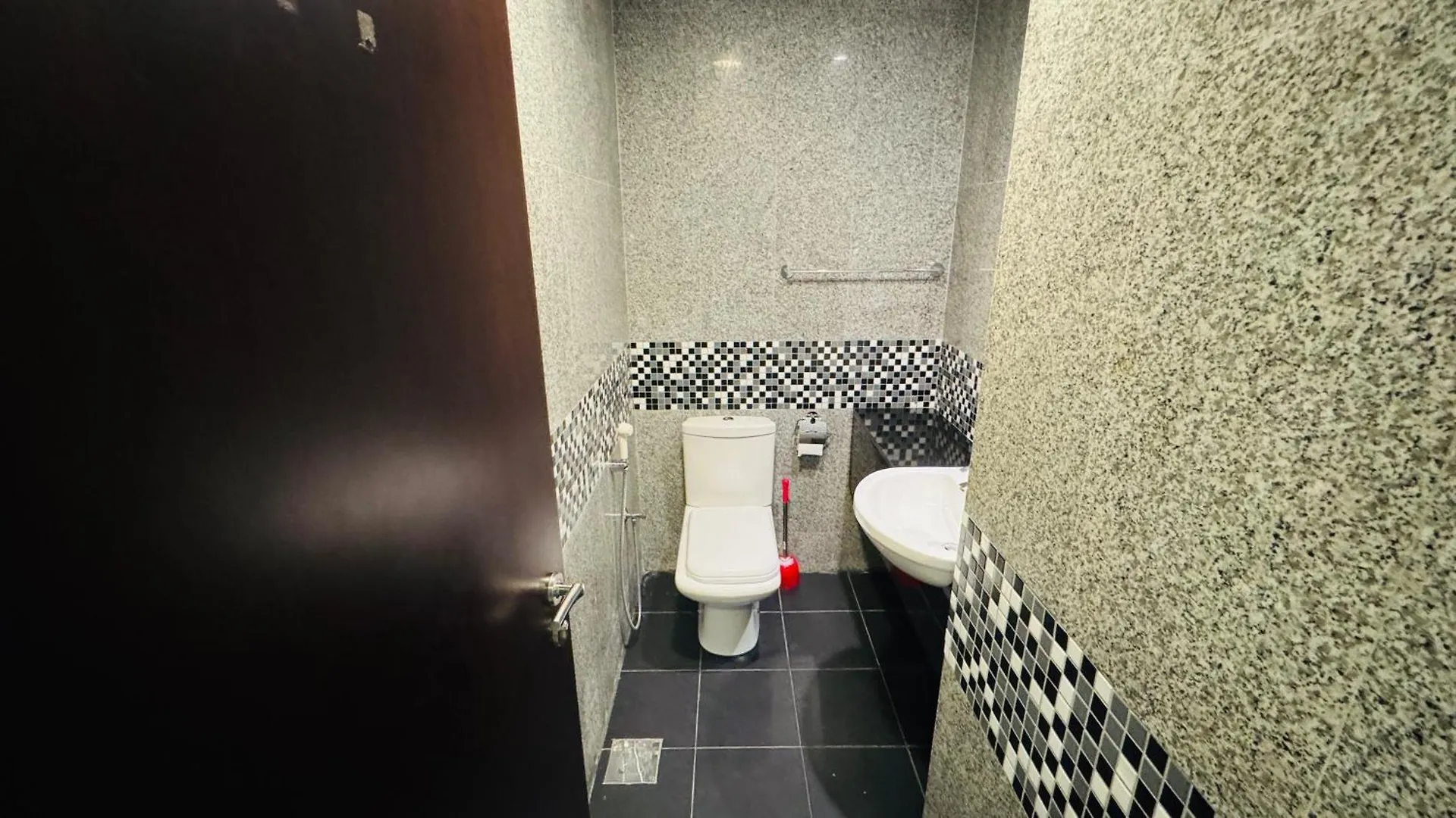 Stylish Fairview Stay In Business Bay Canal View Marasi Drive Dubai Apartment
